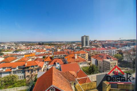 Apartamento T3+1 Renovado no centro de Viseu