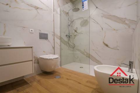 T3 Novo | Varandas com Churrasqueira | Garagem para 2 Carros