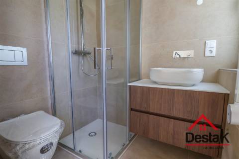 T3 Novo | Varandas com Churrasqueira | Garagem para 2 Carros