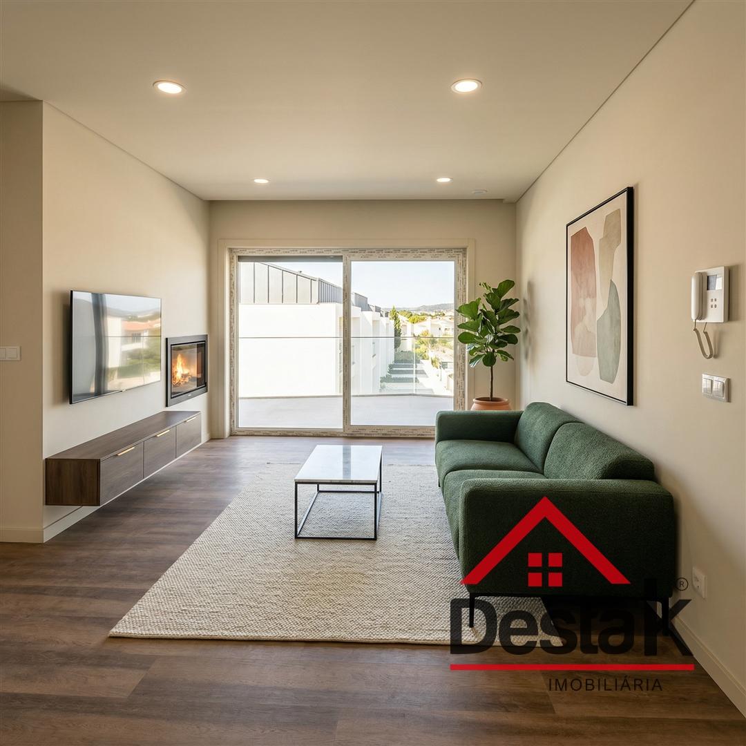 Apartamento T3+2 Duplex Novo