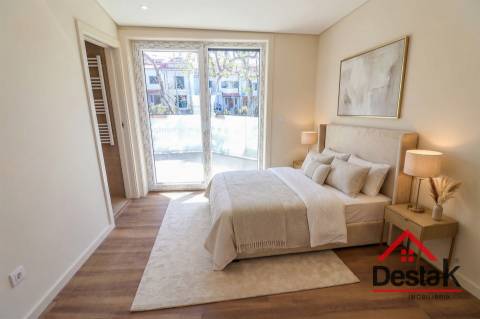 Apartamento T3+2 Duplex Novo