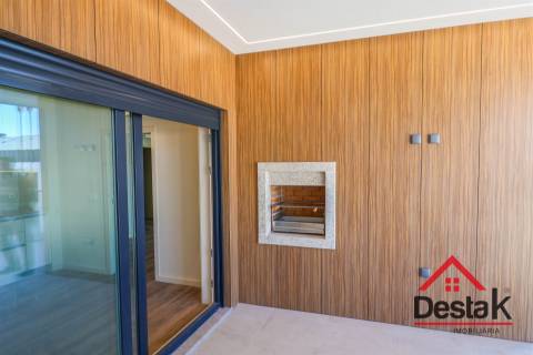 Apartamento T3+2 Duplex Novo