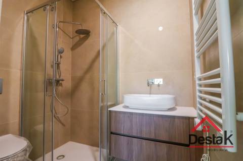 Apartamento T3+2 Duplex Novo