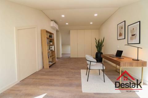 Apartamento T3+2 Duplex Novo