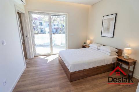 Apartamento T3+2 Duplex Novo