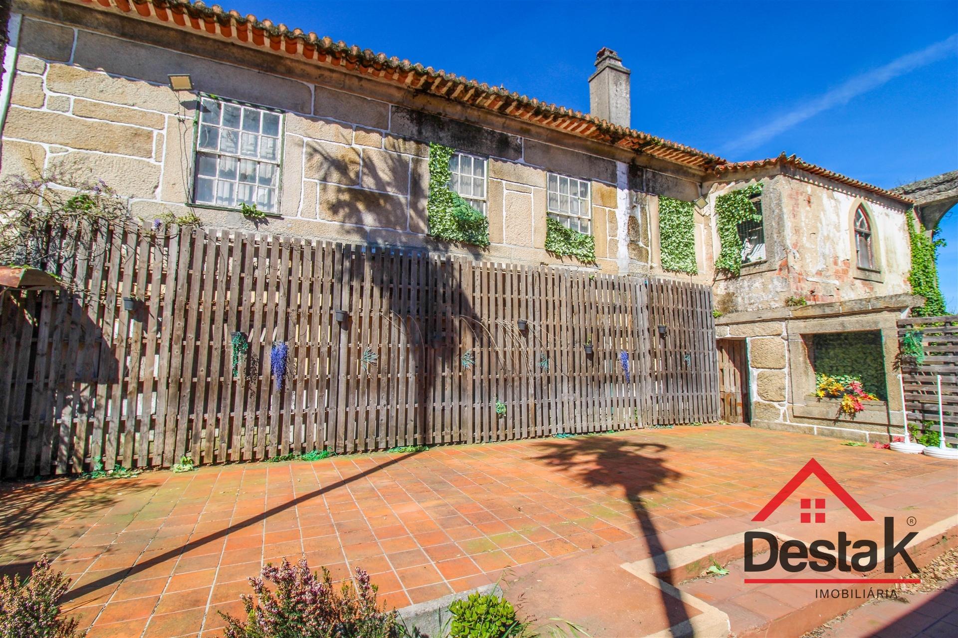 Moradia Senhorial no Coração de Mangualde