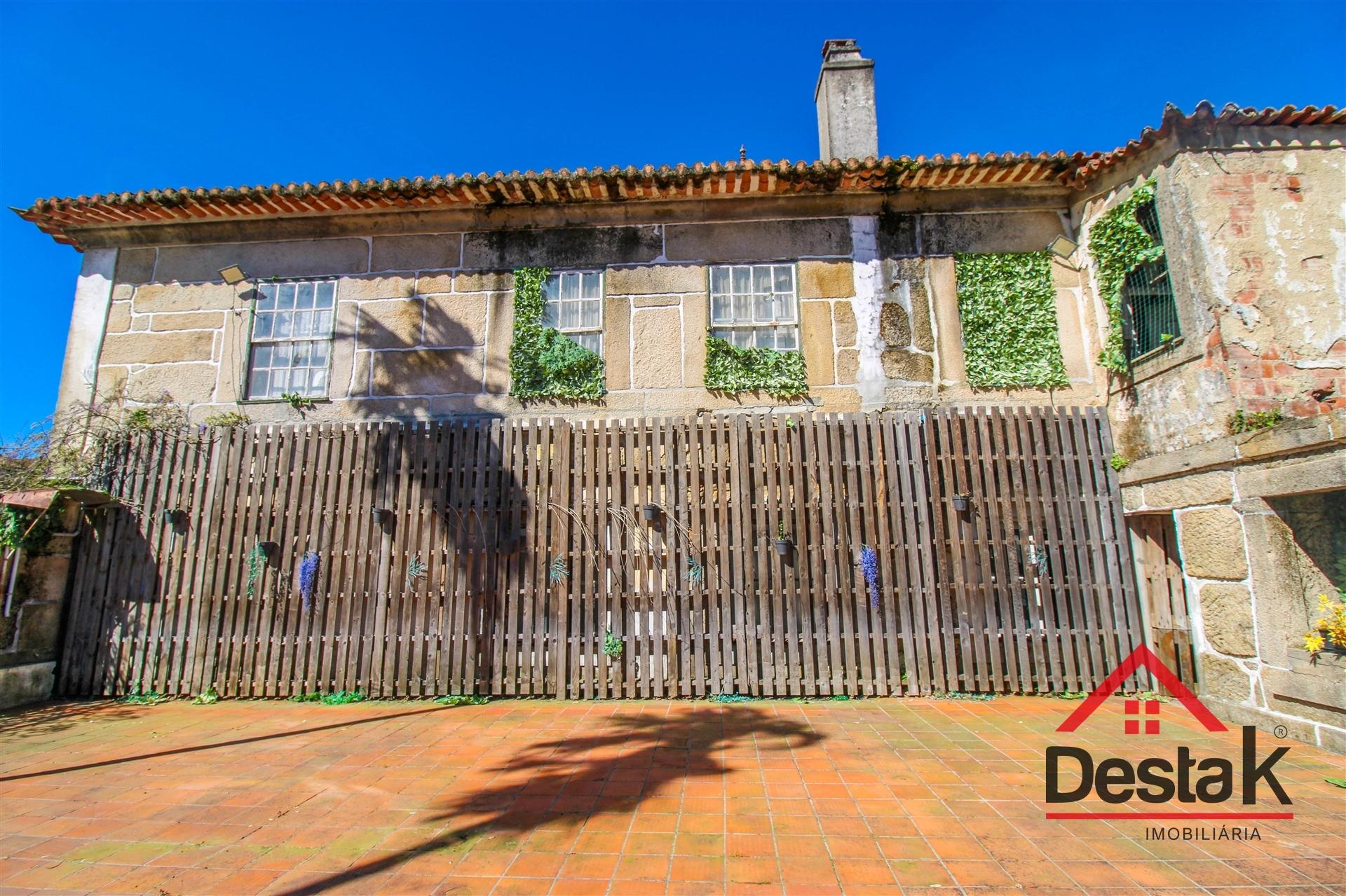 Moradia Senhorial no Coração de Mangualde