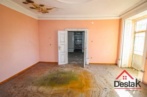 Moradia Senhorial no Coração de Mangualde