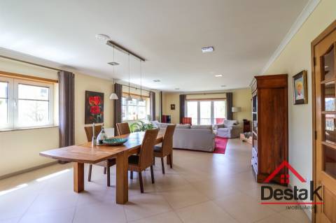 Fantástica Moradia isolada V4 em Lordosa, Viseu