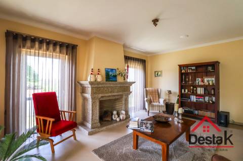 Fantástica Moradia isolada V4 em Lordosa, Viseu