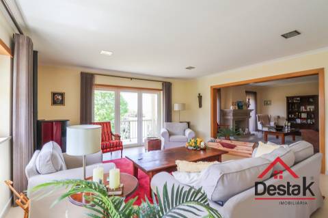 Fantástica Moradia isolada V4 em Lordosa, Viseu