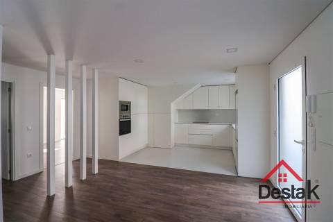 Apartamento T2 novo para arrendamento  no centro de Viseu