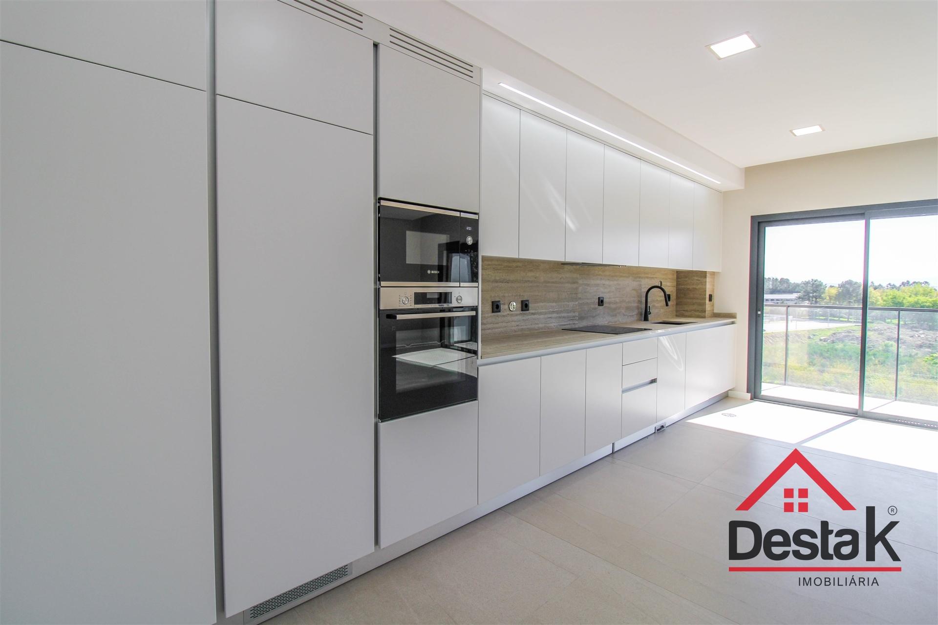 Luxuoso apartamento T4 - Viseu