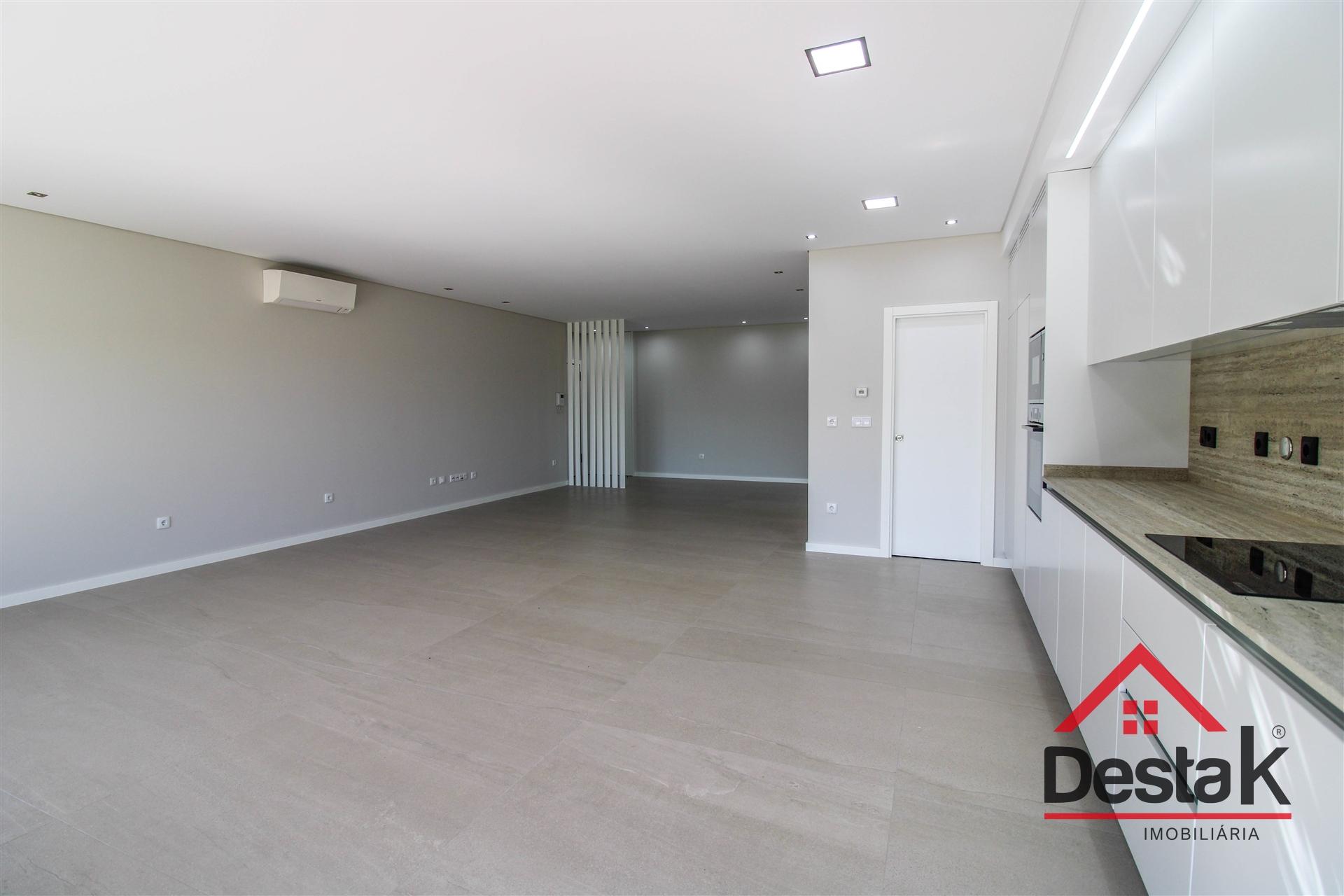 Luxuoso apartamento T4 - Viseu