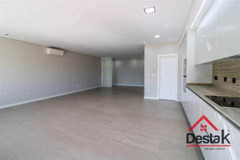 Luxuoso apartamento T4 - Viseu