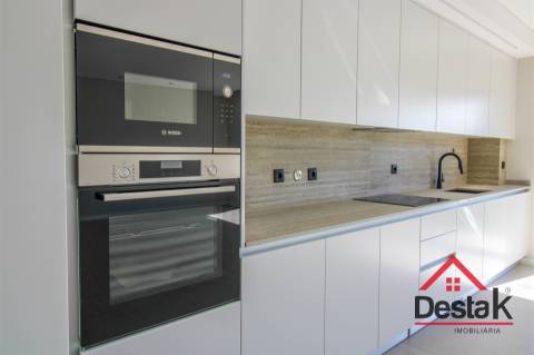 Luxuoso apartamento T4 - Viseu