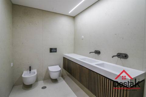 Luxuoso apartamento T4 - Viseu