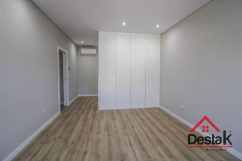 Luxuoso apartamento T4 - Viseu