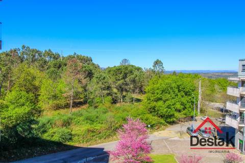 Luxuoso apartamento T4 - Viseu