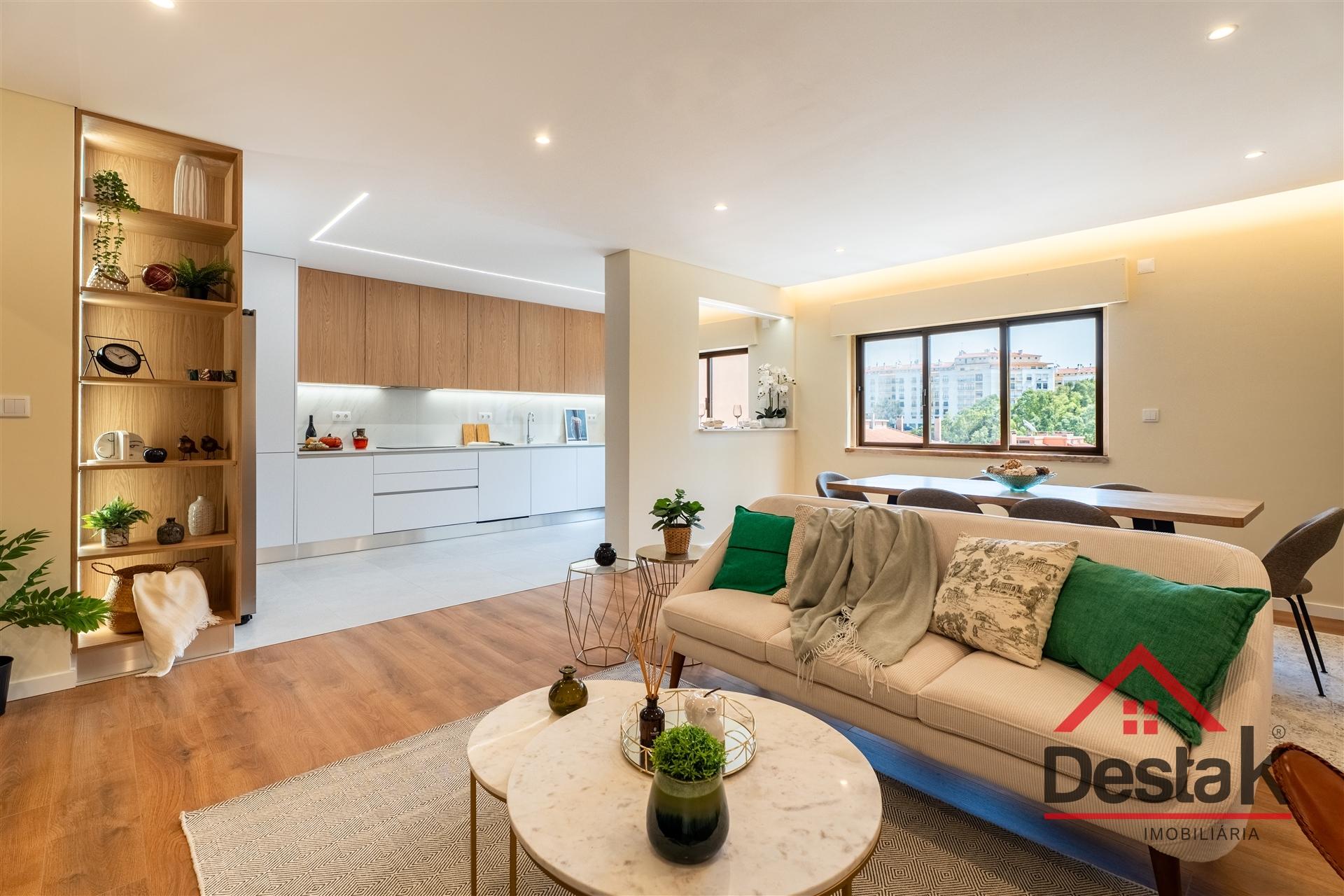 Apartamento T4 Venda em Massamá e Monte Abraão,Sintra