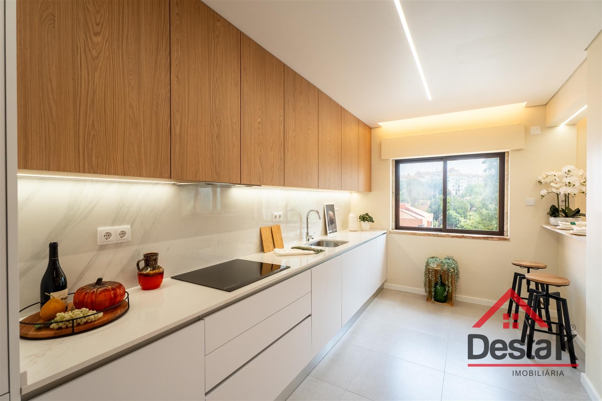 Apartamento T4 Venda em Massamá e Monte Abraão,Sintra