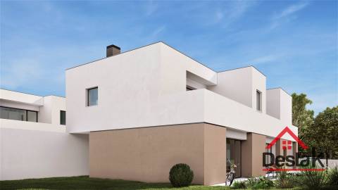 Moradia Geminada V4 em Viseu