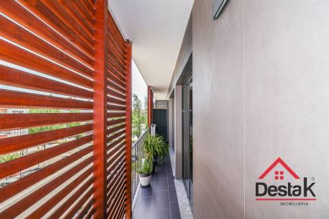 Apartamento T5 Duplex de Excelência na Avenida da Europa