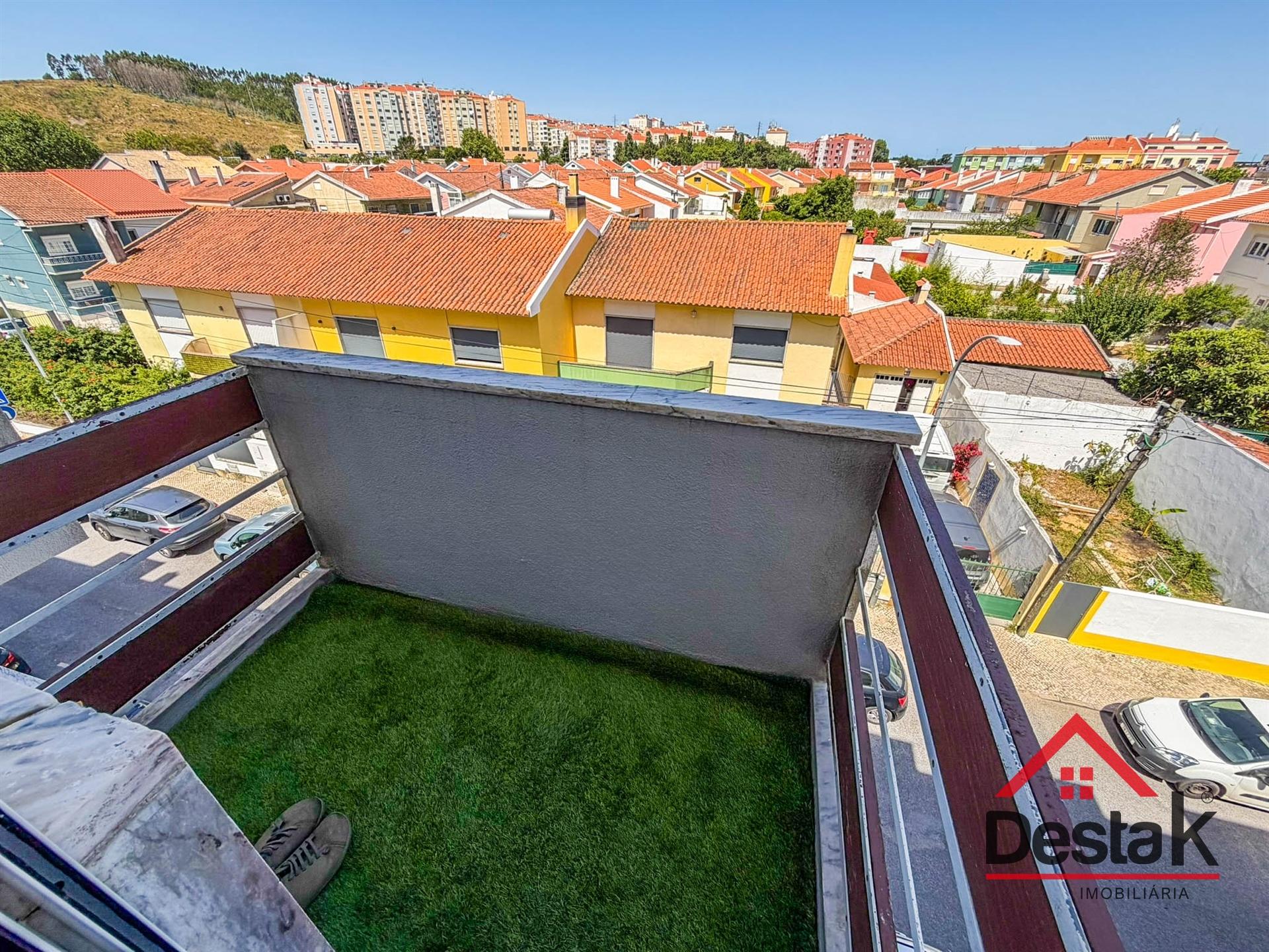 Apartamento T1 em Mem Martins