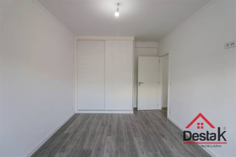 Apartamento T3 no centro da cidade de Viseu totalmente remodelado