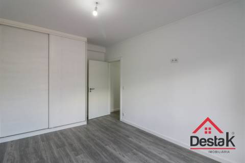 Apartamento T3 no centro da cidade de Viseu totalmente remodelado