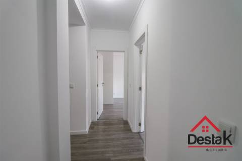 Apartamento T3 no centro da cidade de Viseu totalmente remodelado