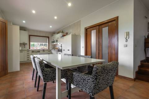 Moradia Isolada T4 Venda em Pedreira, Rande e Sernande,Felgueiras