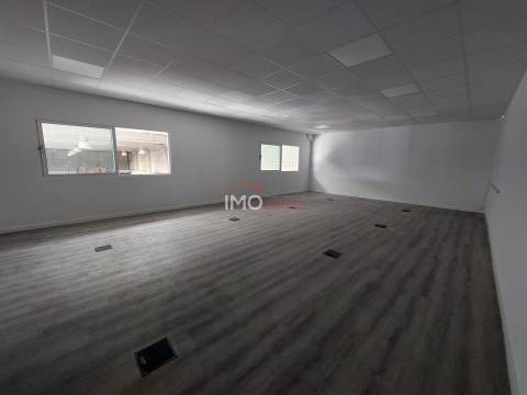 Armazém  Venda em Vila de Rei,Vila de Rei