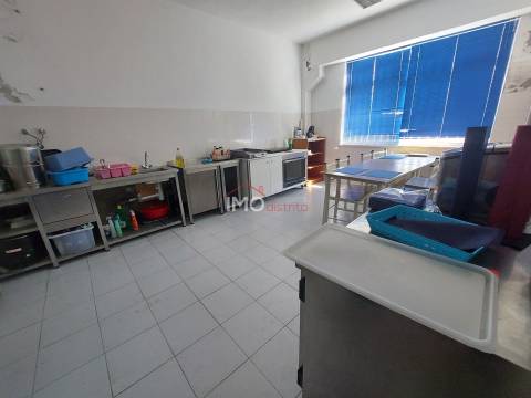 Armazém  Venda em Vila de Rei,Vila de Rei