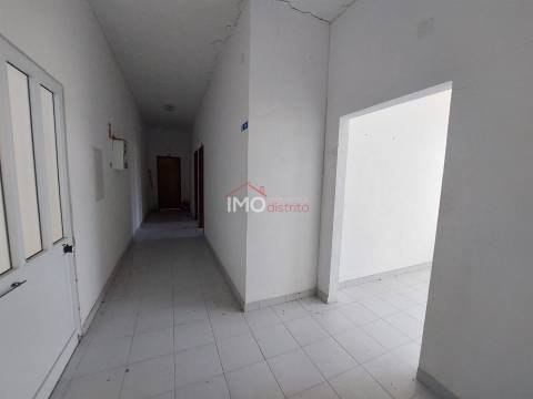 Armazém  Venda em Vila de Rei,Vila de Rei