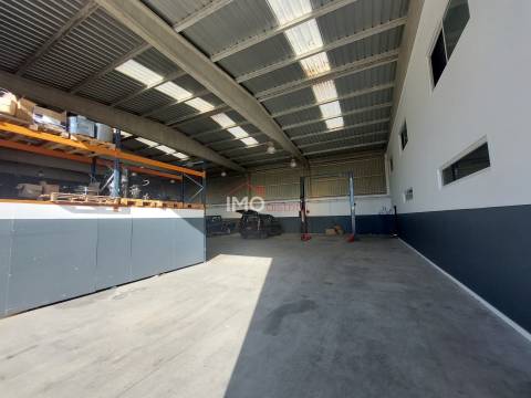 Armazém  Venda em Vila de Rei,Vila de Rei