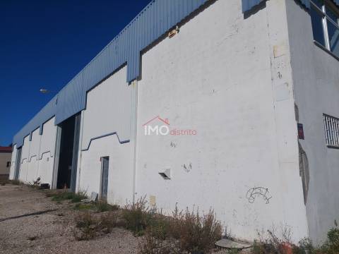 Armazém  Venda em Vila de Rei,Vila de Rei