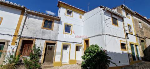 Moradia em Banda T1 Venda em Santa Maria da Devesa,Castelo de Vide