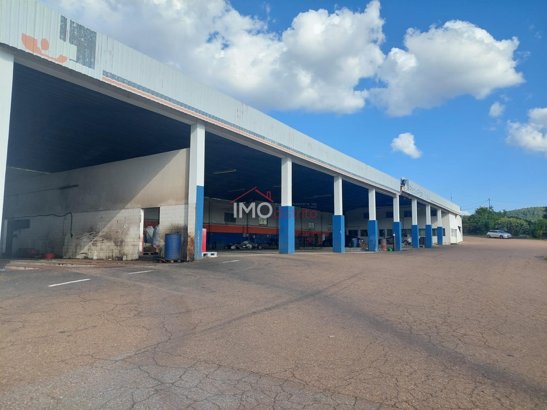 Armazém  Venda em Ribeira de Nisa e Carreiras,Portalegre