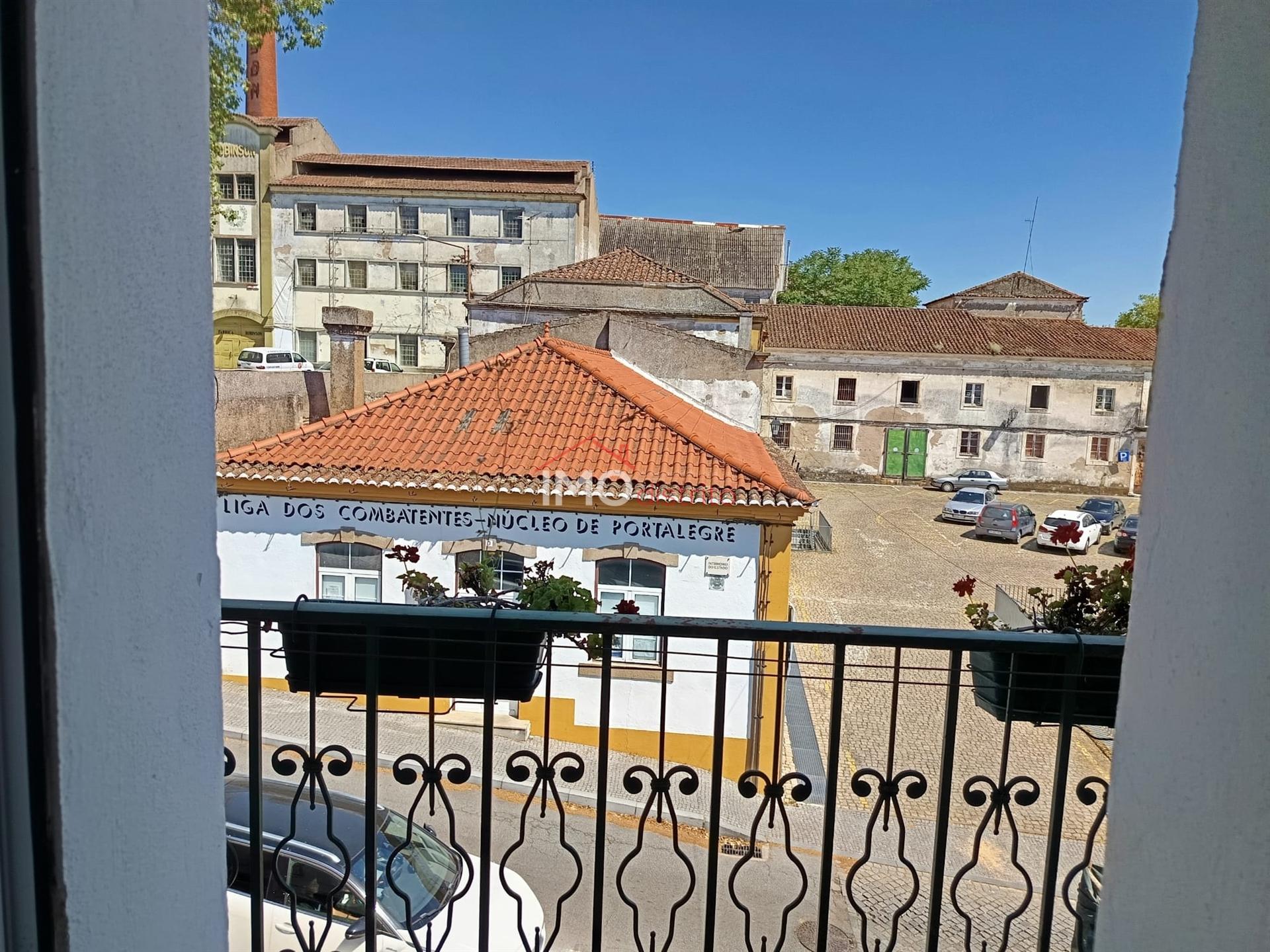 Prédio T1+3 Venda em Sé e São Lourenço,Portalegre