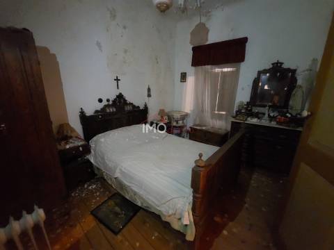 Prédio T9 Venda em Santa Maria da Devesa,Castelo de Vide
