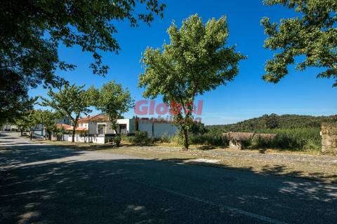 Lote de Terreno  Venda em Mundão,Viseu
