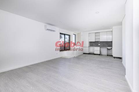 Apartamento T1 Venda em Repeses e São Salvador,Viseu