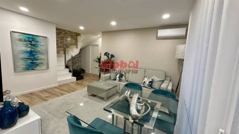 Apartamento T1+1 DUPLEX Venda em Ranhados,Viseu