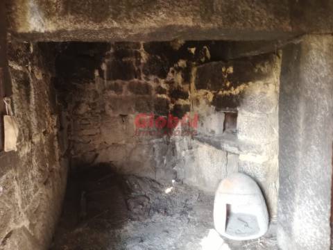 Moradia para Restaurar  Venda em Queirã,Vouzela