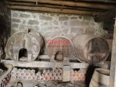 Moradia para Restaurar  Venda em Queirã,Vouzela
