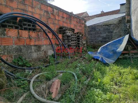 Moradia para Restaurar  Venda em Queirã,Vouzela