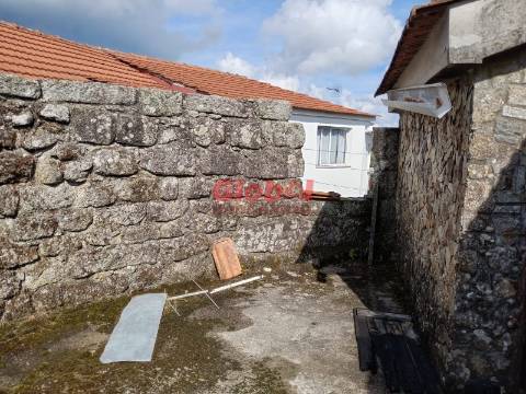 Moradia para Restaurar  Venda em Queirã,Vouzela