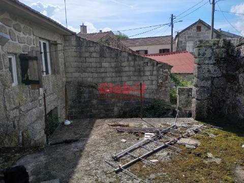 Moradia para Restaurar  Venda em Queirã,Vouzela