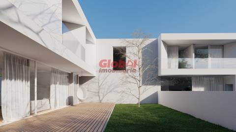 Moradia Geminada T4 Venda em Orgens,Viseu